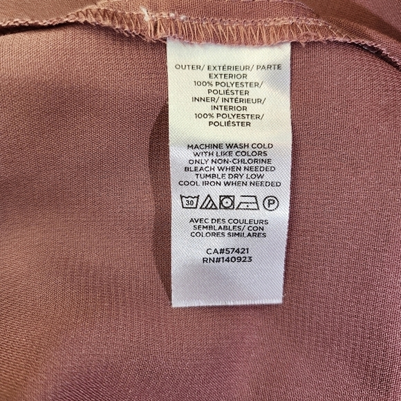 Loft Sheer Polka Dot Chiffon Blouse With Attached Camisole Size Medium - Picture 5 of 5